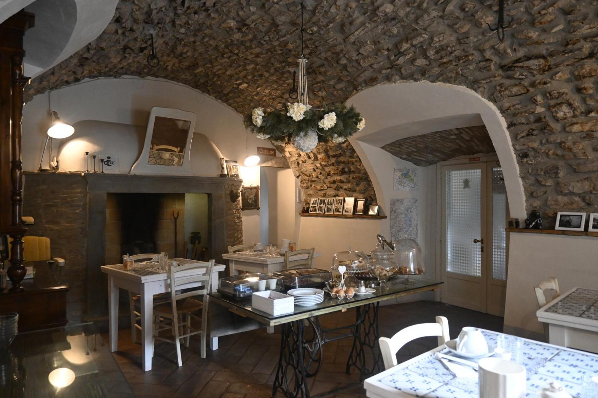 Bed And Breakfast Casa Del Nonno Adrara San Rocco Exterior foto
