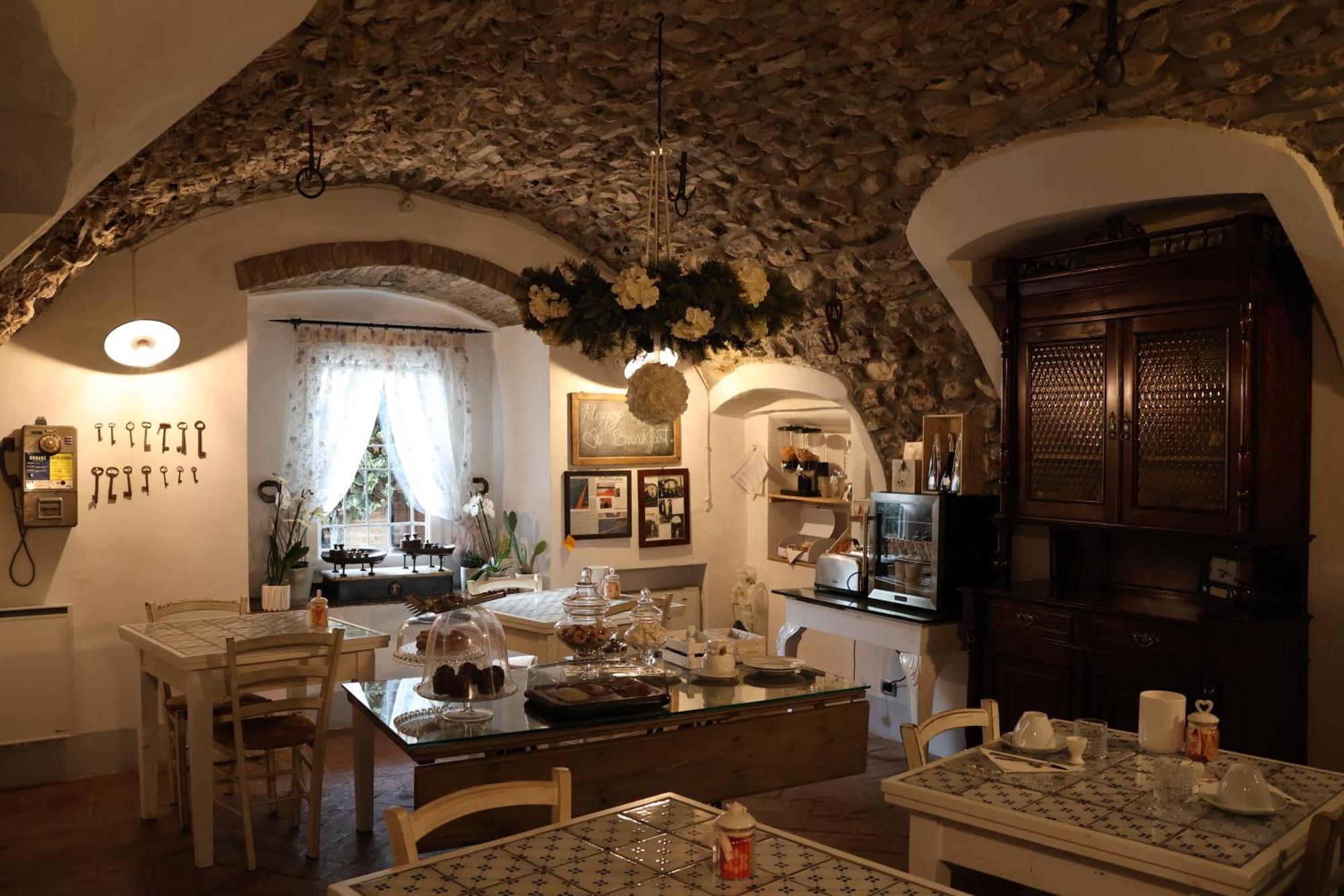 Bed And Breakfast Casa Del Nonno Adrara San Rocco Exterior foto